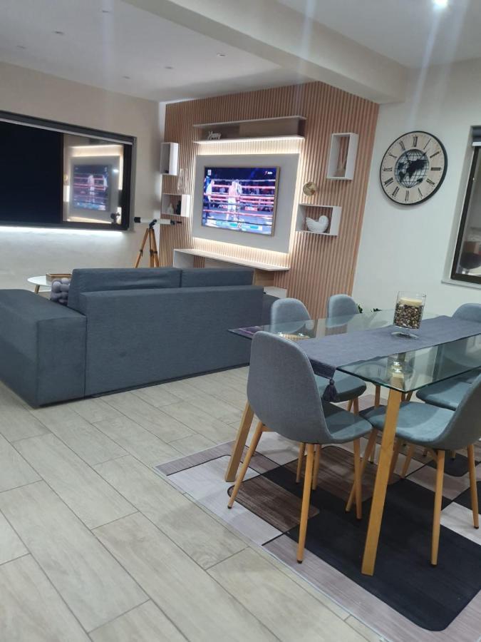 Apartment Bay Point Retreat
